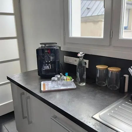 4 Personnes, Lumineux Et Standing Apartment