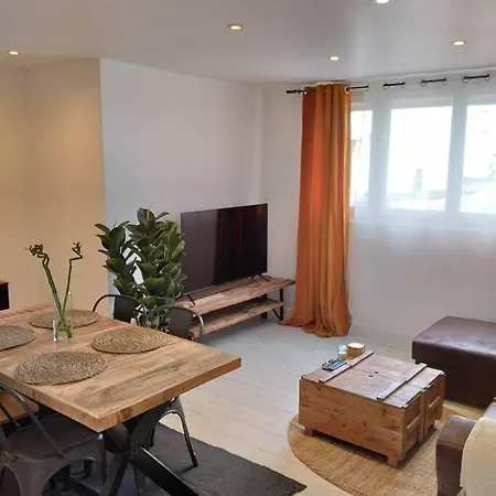 شقة 4 Personnes, Lumineux Et Standing بريست