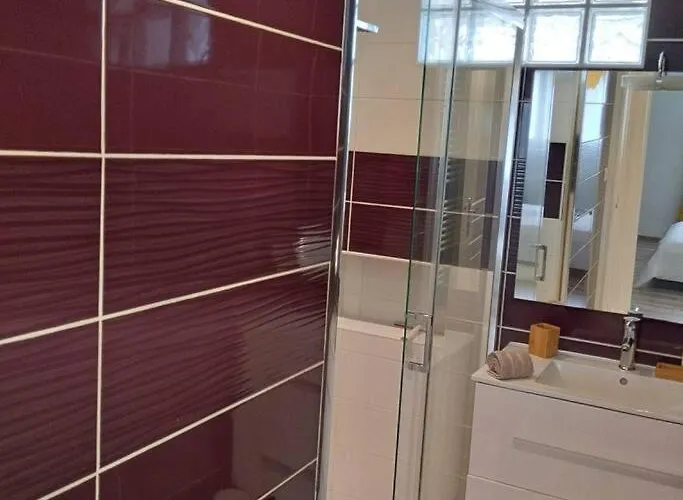 Appartement 4 Personnes, Lumineux Et Standing Brest